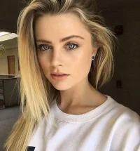 beautiful-girls-make-the-world-go-around-640-high-38.webp