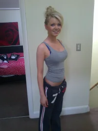 horni-babes108-07.webp