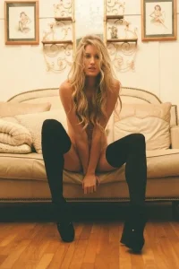 horni-babes115-22.webp