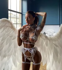 horni-babes368-37.webp