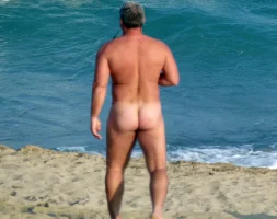 Spy_Cam_Dude_672_3.webp