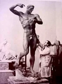 Hot statue _.webp