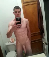 nude-guy-with-big-cock-006-390x450.webp