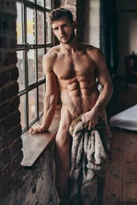 Konstantin-Homotography-Fallstaff-04.webp