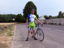 hnag_cyclists_3.webp