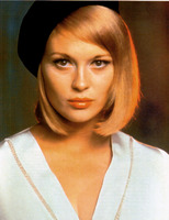 Faye-faye-dunaway-31437135-500-646.jpg