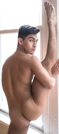 guys naked butt (25).webp