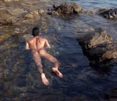 02003 nude gay guy holidays gayfancy (9).webp
