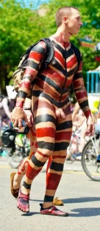 bf181f7b8ddec5337867a3e61bbab588--body-paint-art-male-body.webp