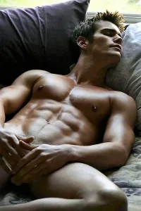 871cf5f35ffd8674d6fa3364e5bb5205--sexy-guys-sexy-men.webp