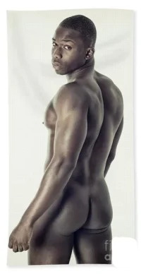 4-totally-naked-black-young-male-bodybuilder-stefano-cavoretto_LI.webp