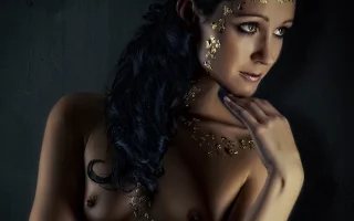 Golden-von-zeitstein-1920x1200-73888d99e7742ec3.webp