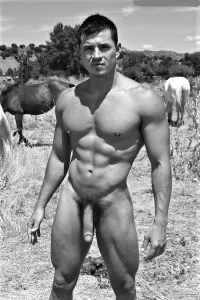 Some-Random-Gorgeous-Naked-Guys-3_LI.webp