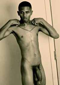 02031 nude black men (29).webp