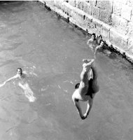 Soldiers-at-Gafsa-diving-exposed-hanging.jpg