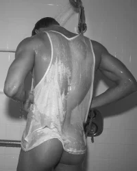 02065 naked wet boys (15).webp
