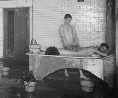 The_Bowery_-_10_cent_Turkish_Bath.webp