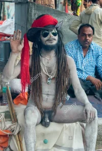 naga-sadhu-shivratri-bhavnath-mela-EGFCX2.webp