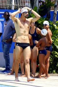 Michael-Phelps-sighting-teaching-swimming-lesson-in-Rio-Brazil-04.webp
