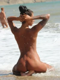 beach-boobs-26.webp